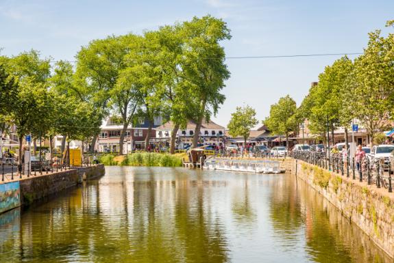 Kanal in der Stadt | Beach Resort Nieuwvliet-Bad